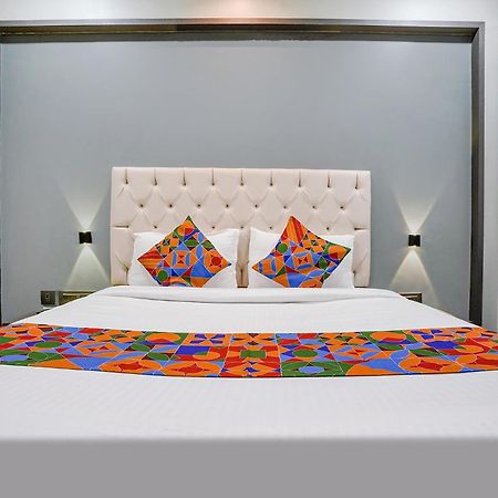 Fabhotel Grand Inn II Наві-Мумбаї Екстер'єр фото