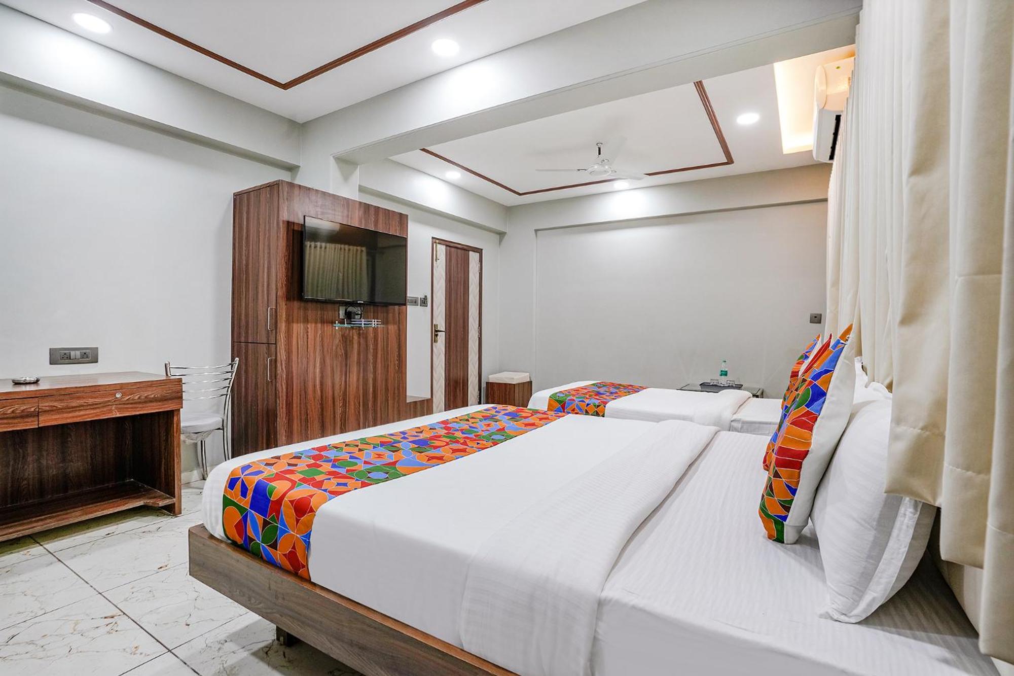Fabhotel Grand Inn II Наві-Мумбаї Екстер'єр фото